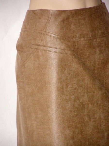 Béžová krátká úzká sukně s podšívkou 3612 Andrea Martiny 40, 42, 44