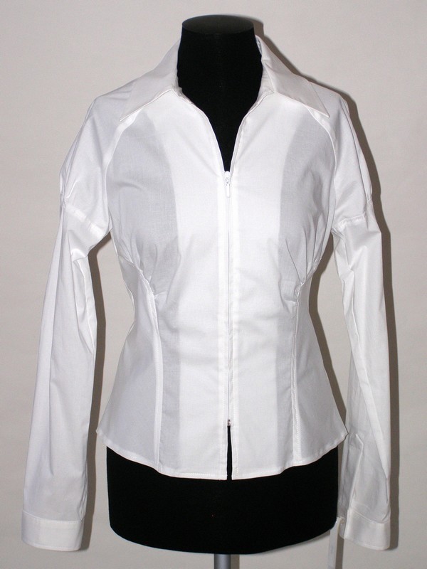 Dámská vypasovaná bílá košile 3108 Andrea Martiny 36, 42, 44