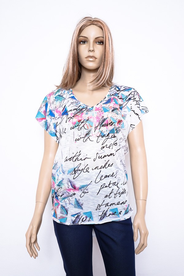 Bílé letní tričko s abstraktním vzorem na předním díle 3116 Andrea Martiny 36