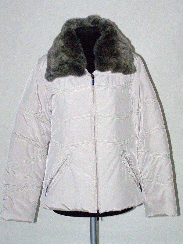 Světlá elegantní prošívaná zimní bunda 3229 Veltex 42